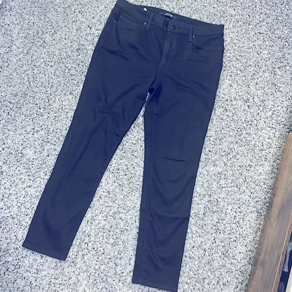 Men’s Joe’s black jeans. In great condition, size 31 W, and a bit short. - Picture 2 of 6